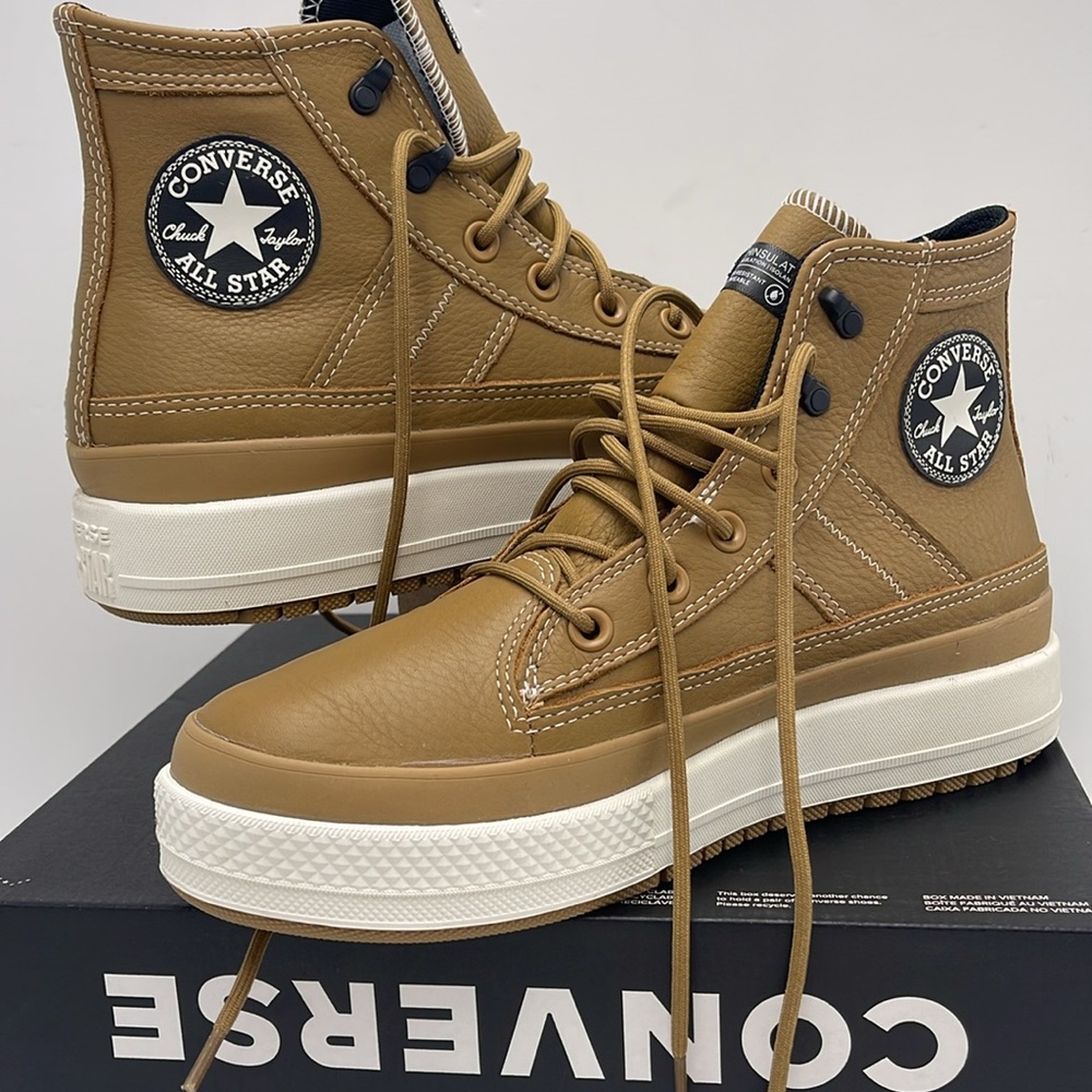 Converse WMNS High-Top Design A08556C
CTAS EQUIP WP HI
TOADSTOOL TAN/TOADSTOOL - Picture 2 of 16